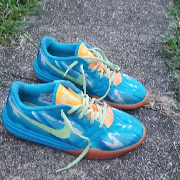 YOUTH Nike Kobe Mentality - Youth Running Shoes - SIZE 7Y - Picture 4 of 12